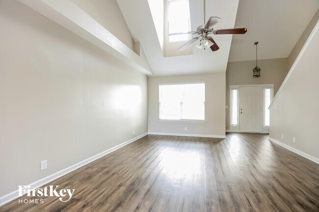 Photo - 1304 Sunray Dr