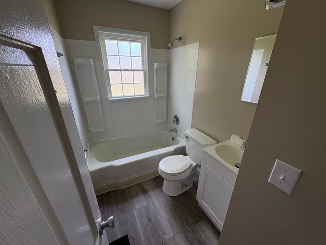 Photo - 1028 E 19th Ave