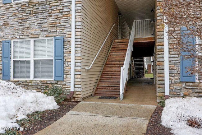 Photo - 1015 Wedgewood Cir Unit 1015