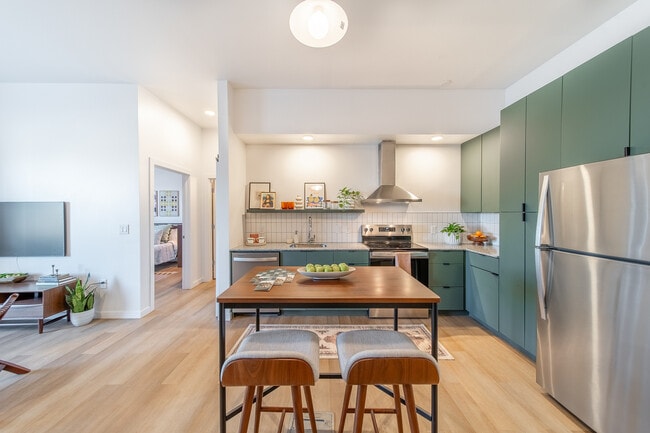 Resize-Unit_01_Model-013 - First Street Flats