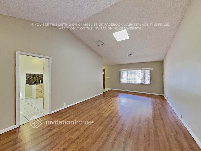 Photo - 501 NW 107th Terrace