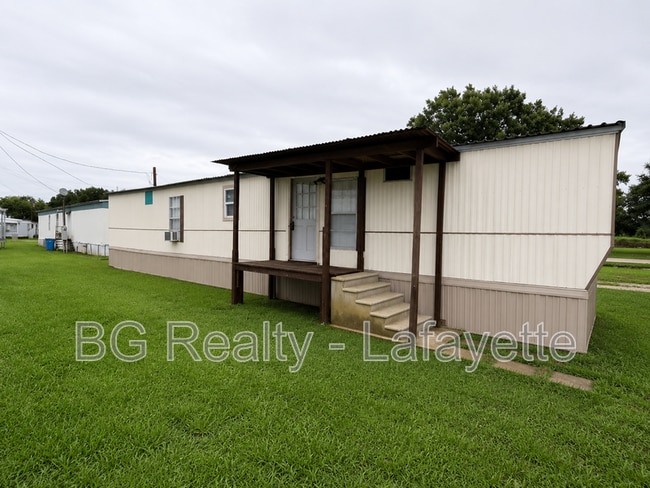 Building Photo - 1012 Delcambre Rd