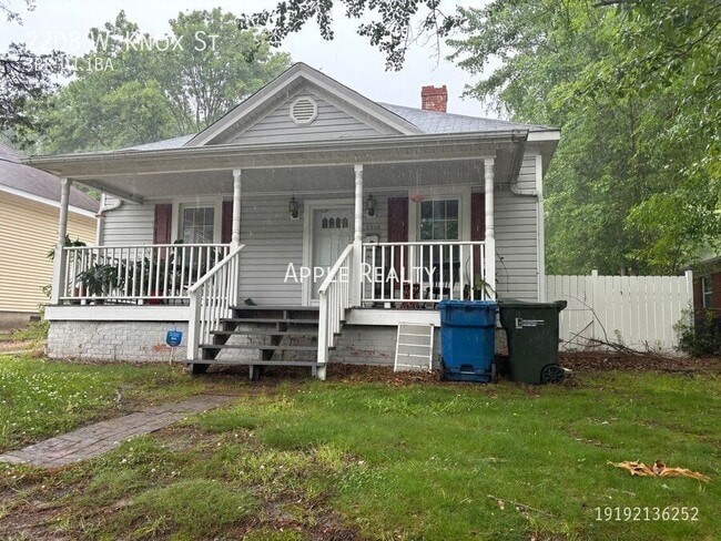 Photo - 2208 W Knox St