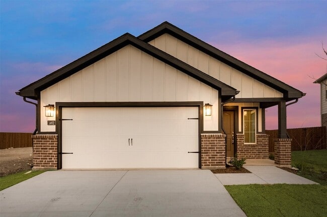 Photo - 1444 Twin Frks Dr