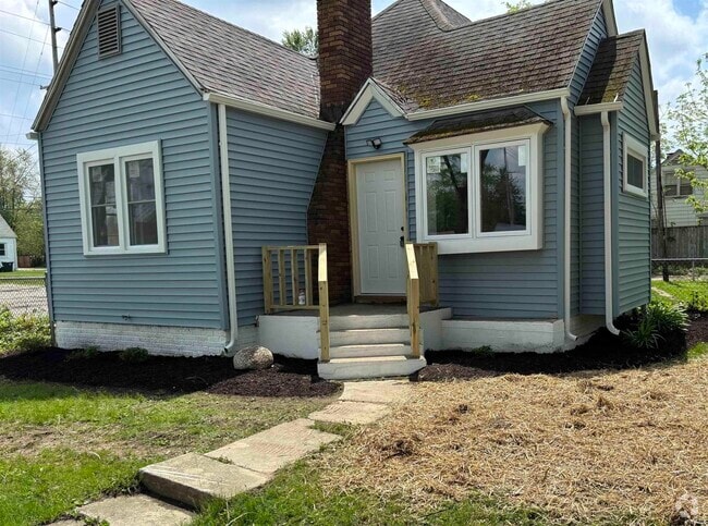 Building Photo - 604 McKinnie Ave Rental