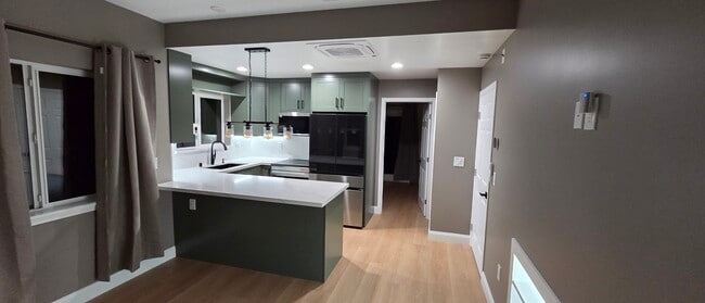 Photo - 471 Maplewood Ave