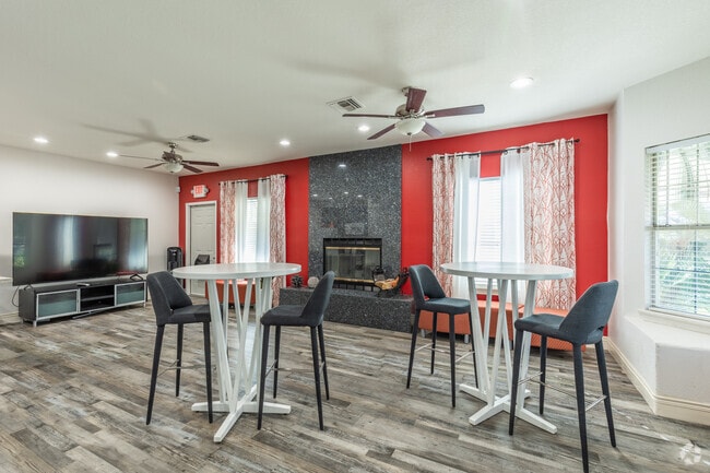 Clubhouse - Tiffany Place Apartments