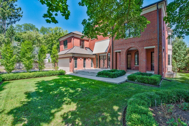 Photo - 200 Aspen Rd