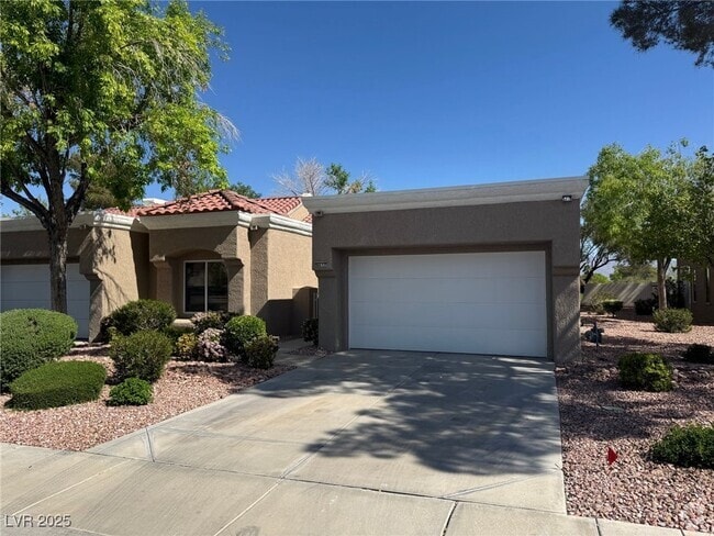 Building Photo - 8632 Desert Holly Dr Rental
