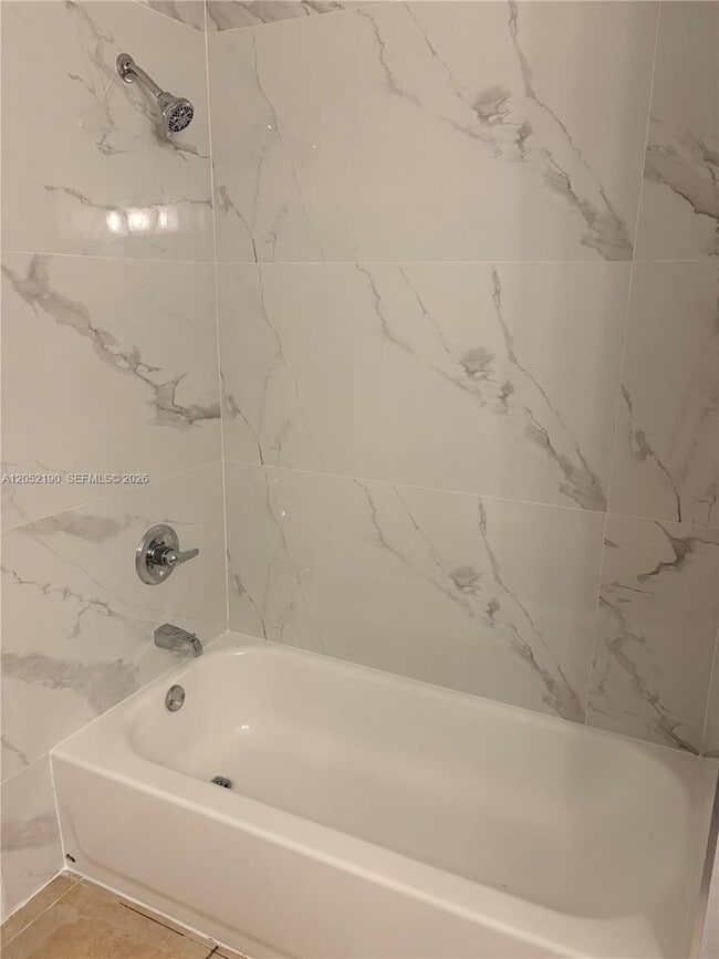 Photo - 11537 Louis St