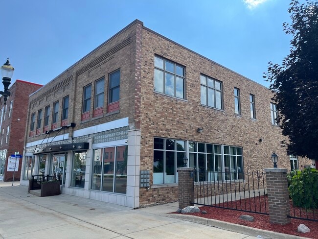 Building Photo - 1114 S Washington Ave Unit 3 Rental