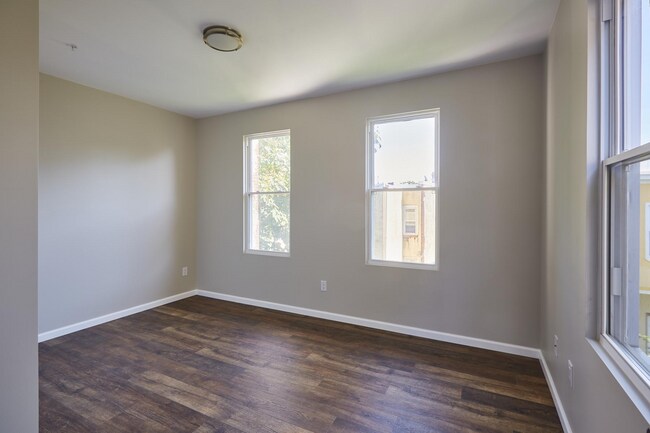 Photo - 5514 Woodland Ave Unit 3