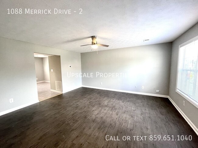Photo - 1088 Merrick Dr