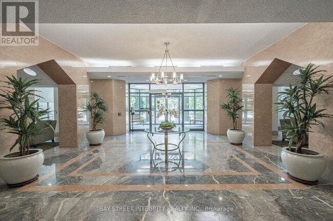 Photo - 2177 Burnhamthorpe Rd W Unit 1606