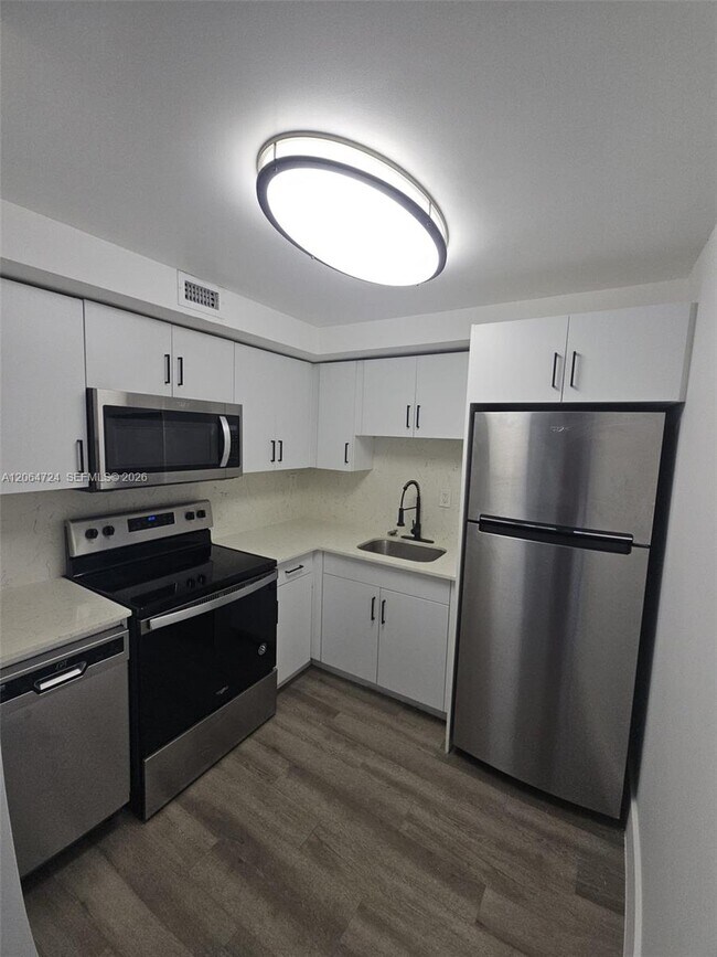 Photo - 8101 Crespi Blvd Unit 403