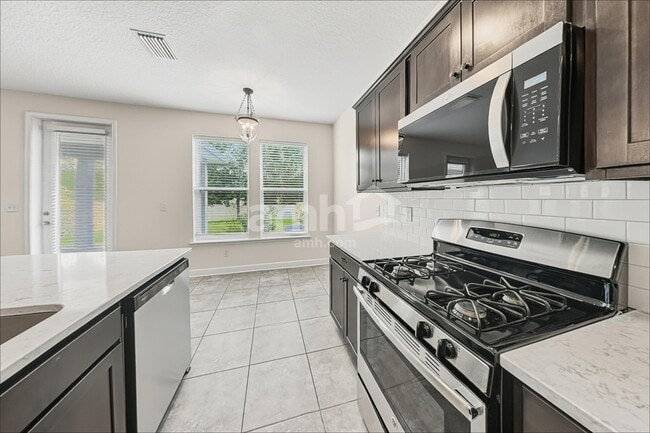 Photo - 31 Hiller Ln