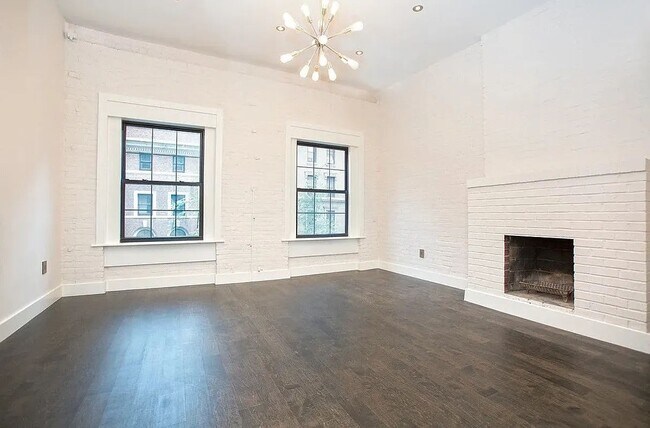 Photo - East 39th Street