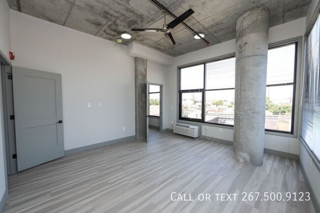 Photo - 1810 E Venango St Unit 501