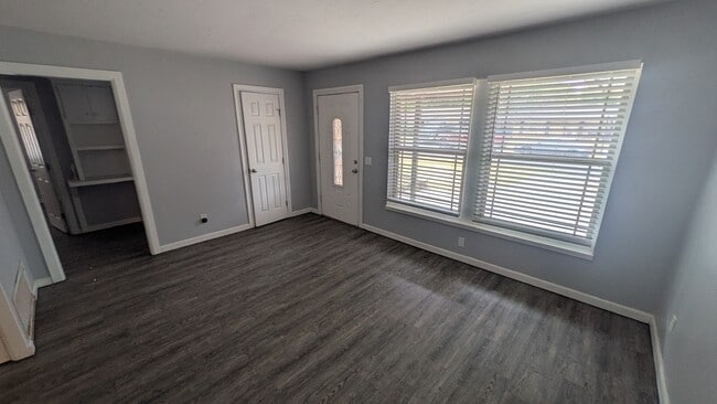 1737 Westchester Drive