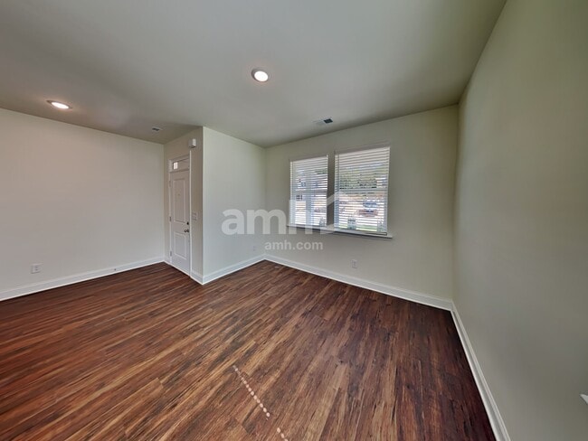 Photo - 113 Pecan Dr