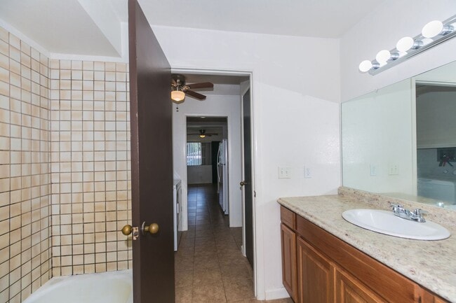 Photo - 2069 California Ave