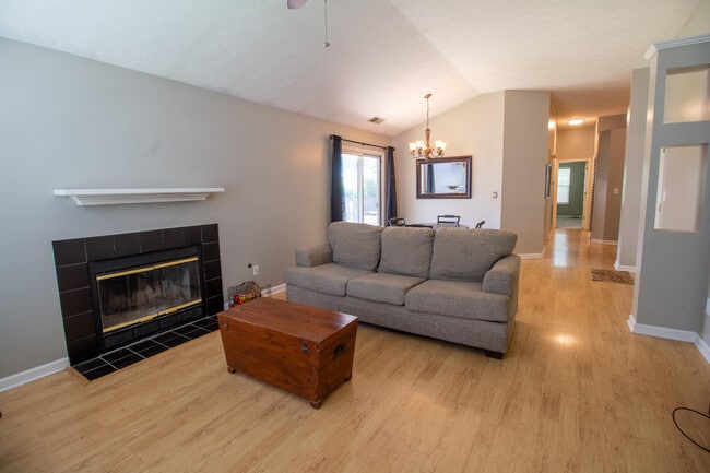 Photo - 4208 Canterbury Green Way