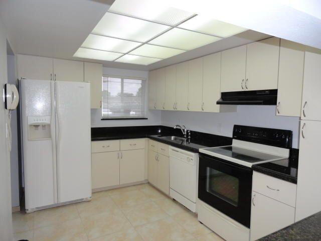 Photo - 3212 Strawflower Way Unit 207