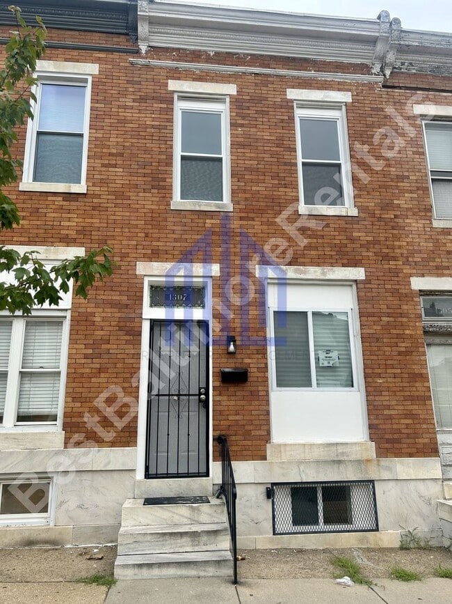 Building Photo - Coming Soon!!!!!! Spacious 3 Bedroom in We... Rental