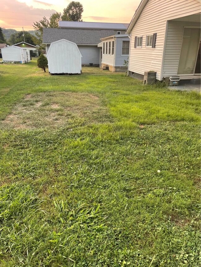 Photo - 110 E Jackson St