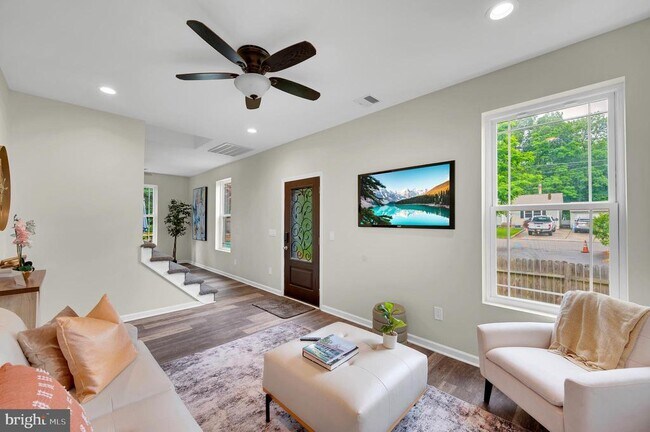 Photo - 2 Sefel Ave House