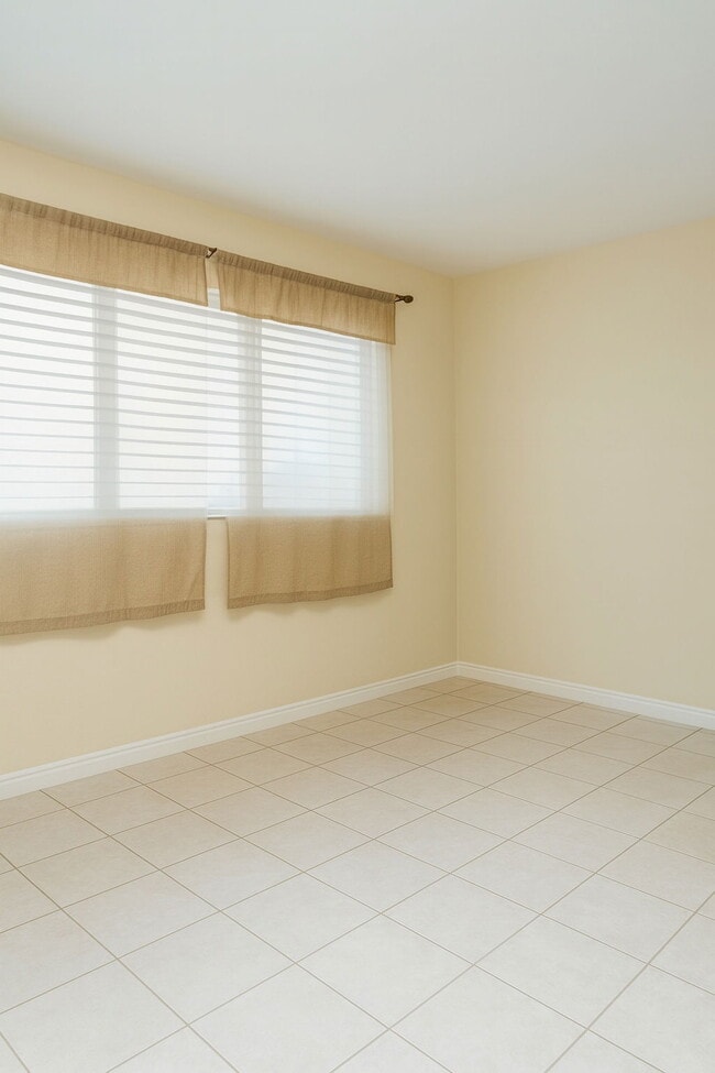 Photo - 1450 Atlantic Shores Blvd