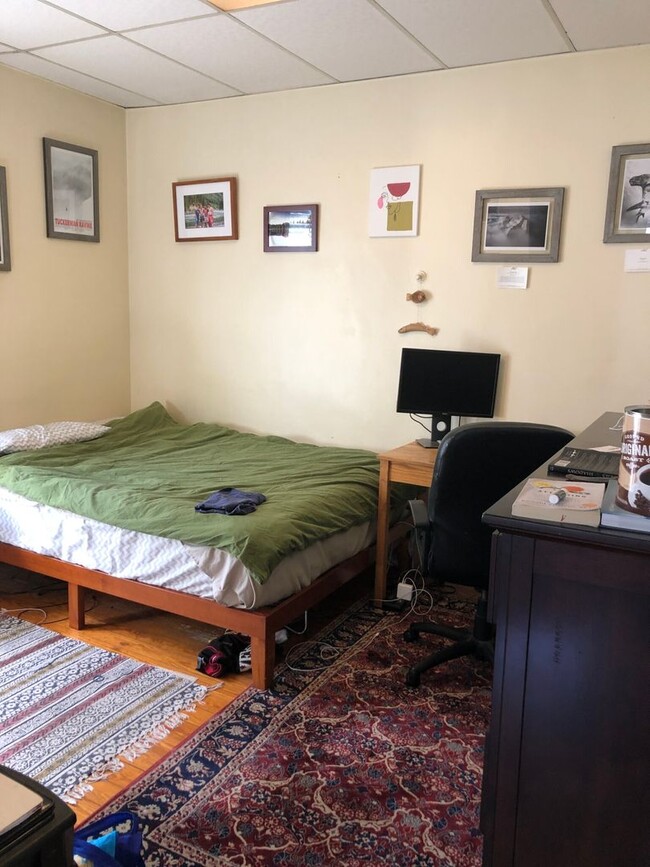 Photo - 40 Cherokee St