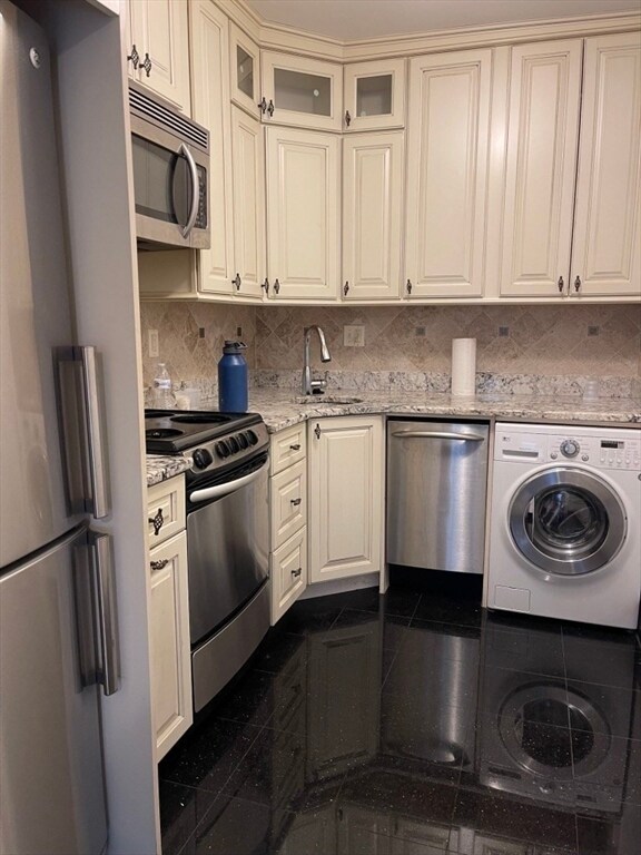 Photo - 218 Newbury St Apartment Unit 4RR