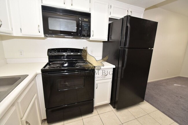 Photo - 8410 Eldora Ave