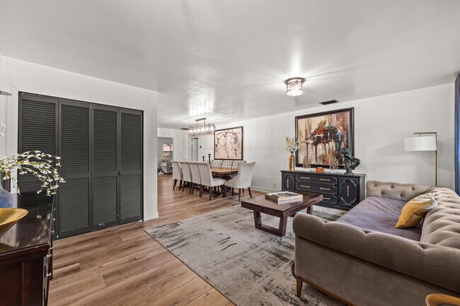 Photo - 14248 Paddock Dr