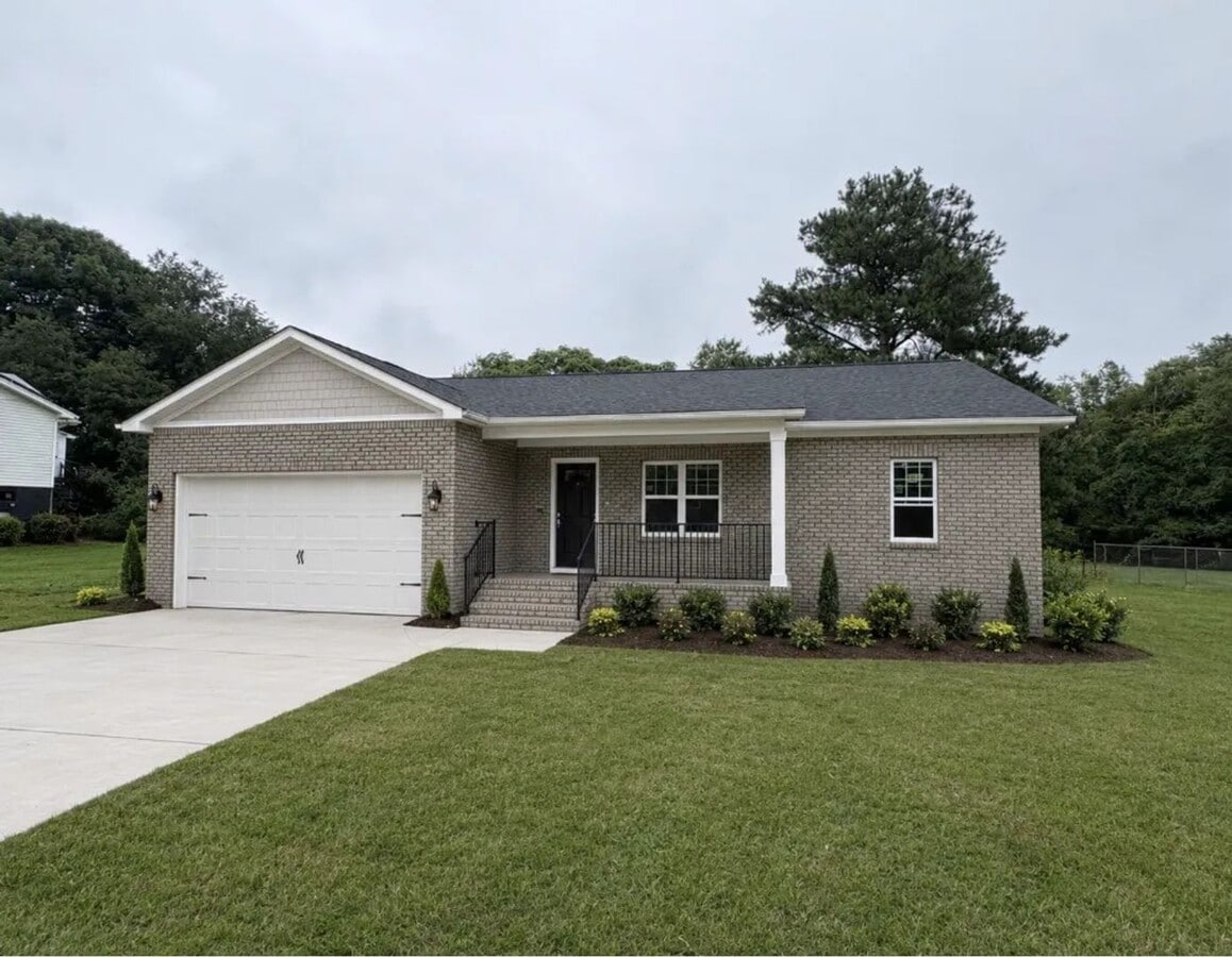 Photo - 2495 Griffith Rd