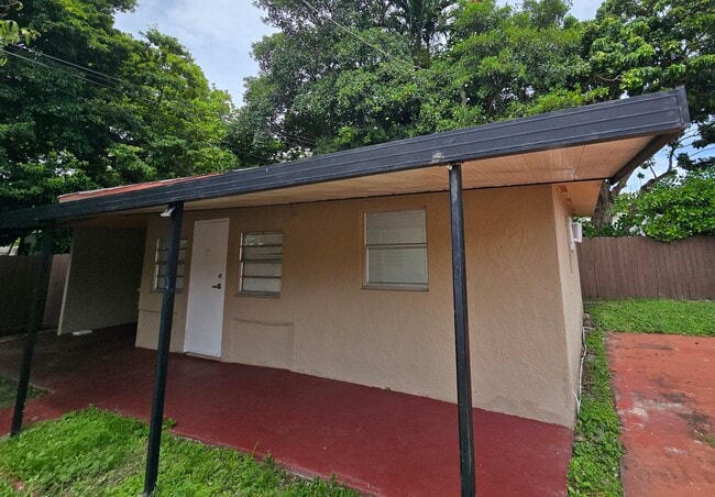 Photo - 3211 SW 63rd Ave Casa
