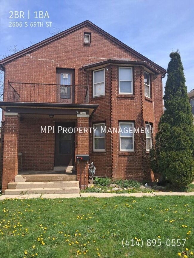 Photo - 2606 S 69th St House