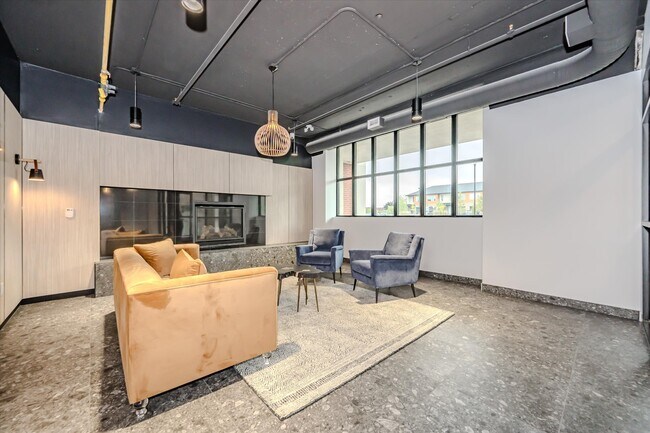 120 Huron St Unit 204