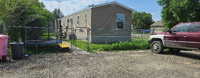 Building Photo - 121 W Adams St Rental