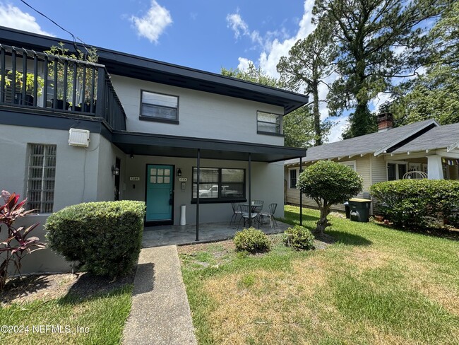 Building Photo - 1284 Ingleside Ave Rental