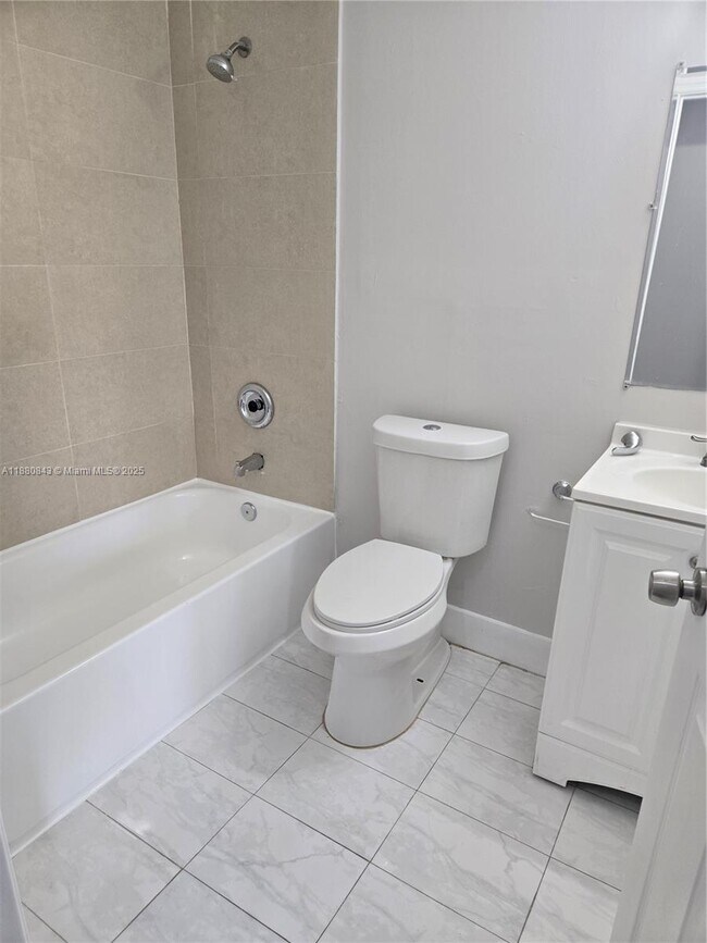 Photo - 2804 SE 16th Ave Unit 124