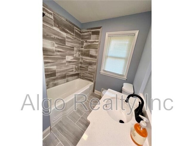 Photo - 3547 N 4th St