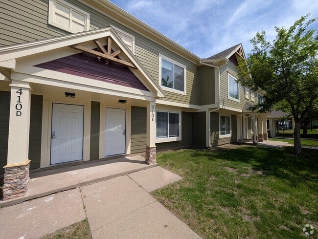 Building Photo - 408 E 15th St Rental
