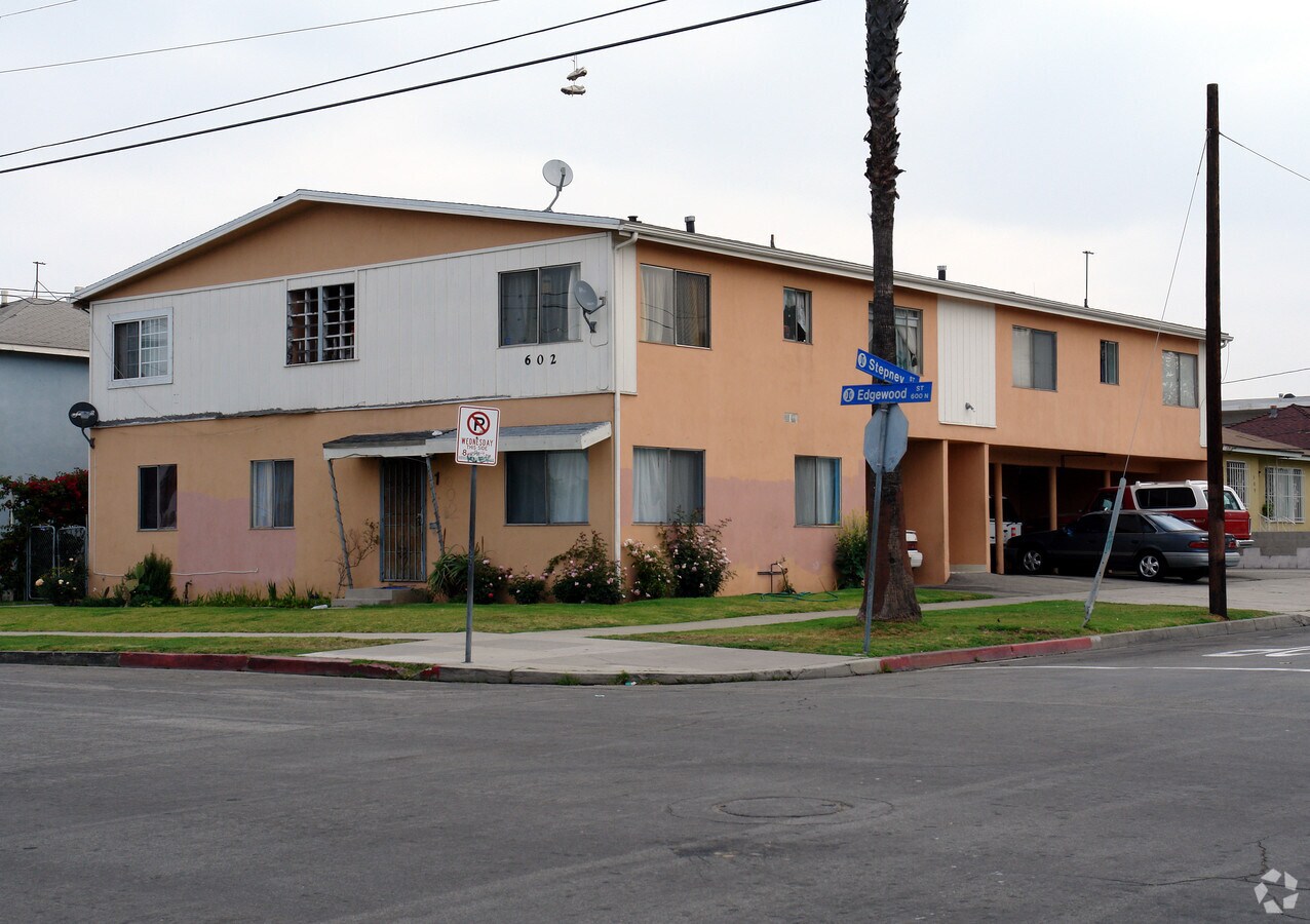 Photo - 602 Edgewood St