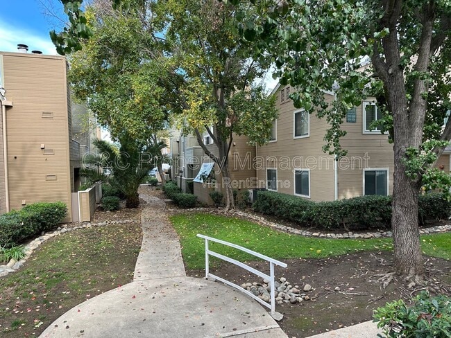 Photo - 1019 Dornajo Way Unit 166