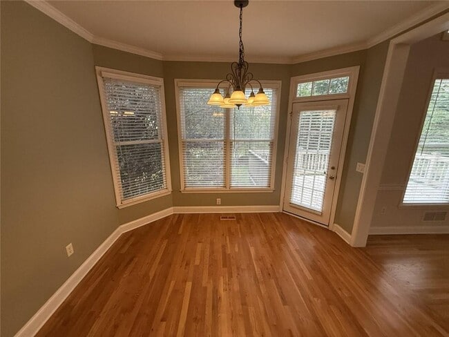 Photo - 5730 Devonshire Way