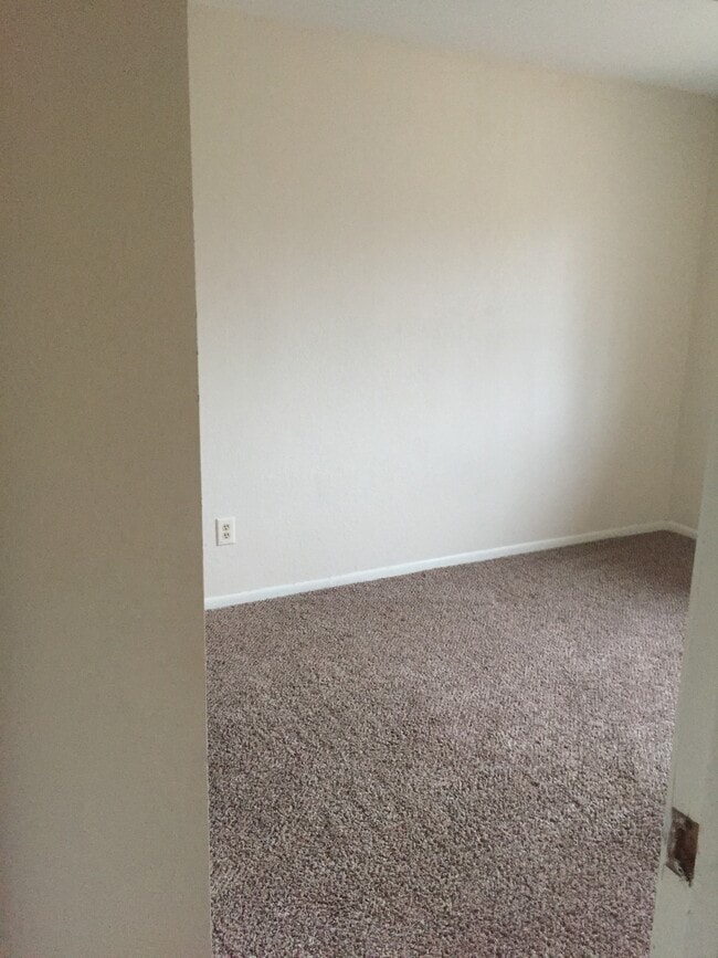 Bedroom2 - 801 w wilder ave