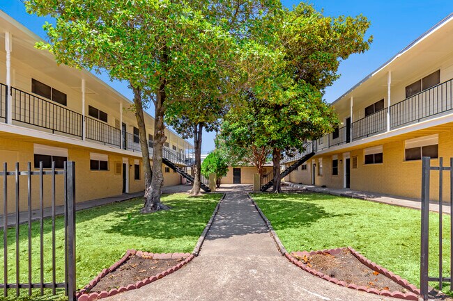 Pasarela peatonal - The Amarillo
