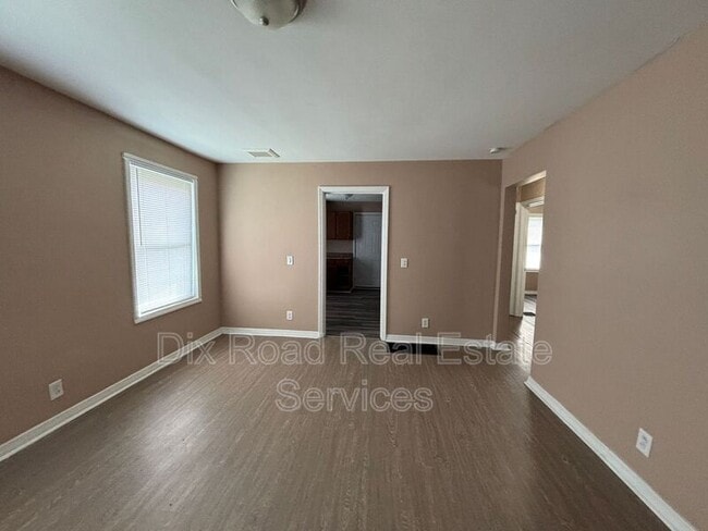 Photo - 1110 Ellen Dr